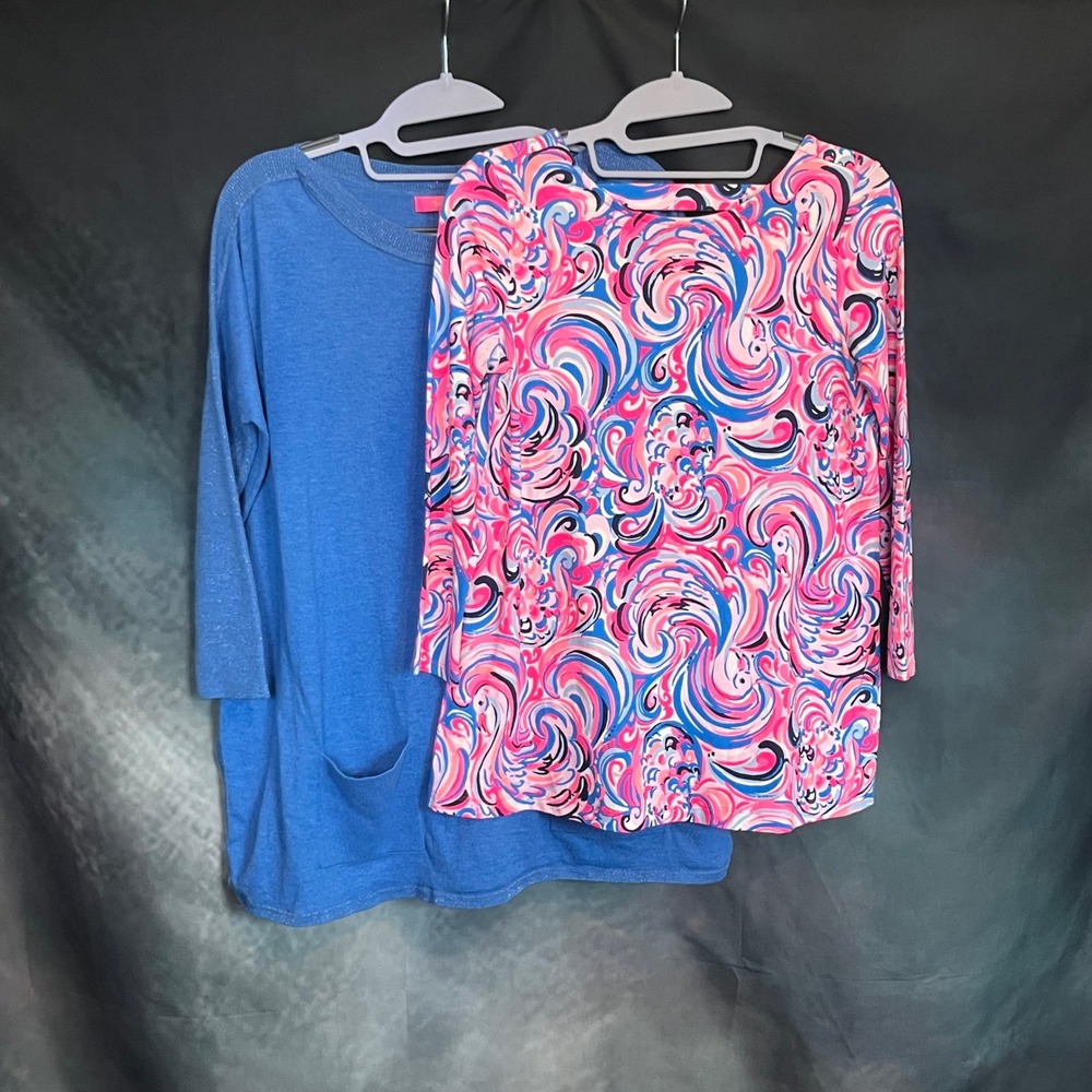 Lilly Pulitzer XS Bundle Etta Swirl Print Top & Blue‎ Metallic Pocket Sweater
